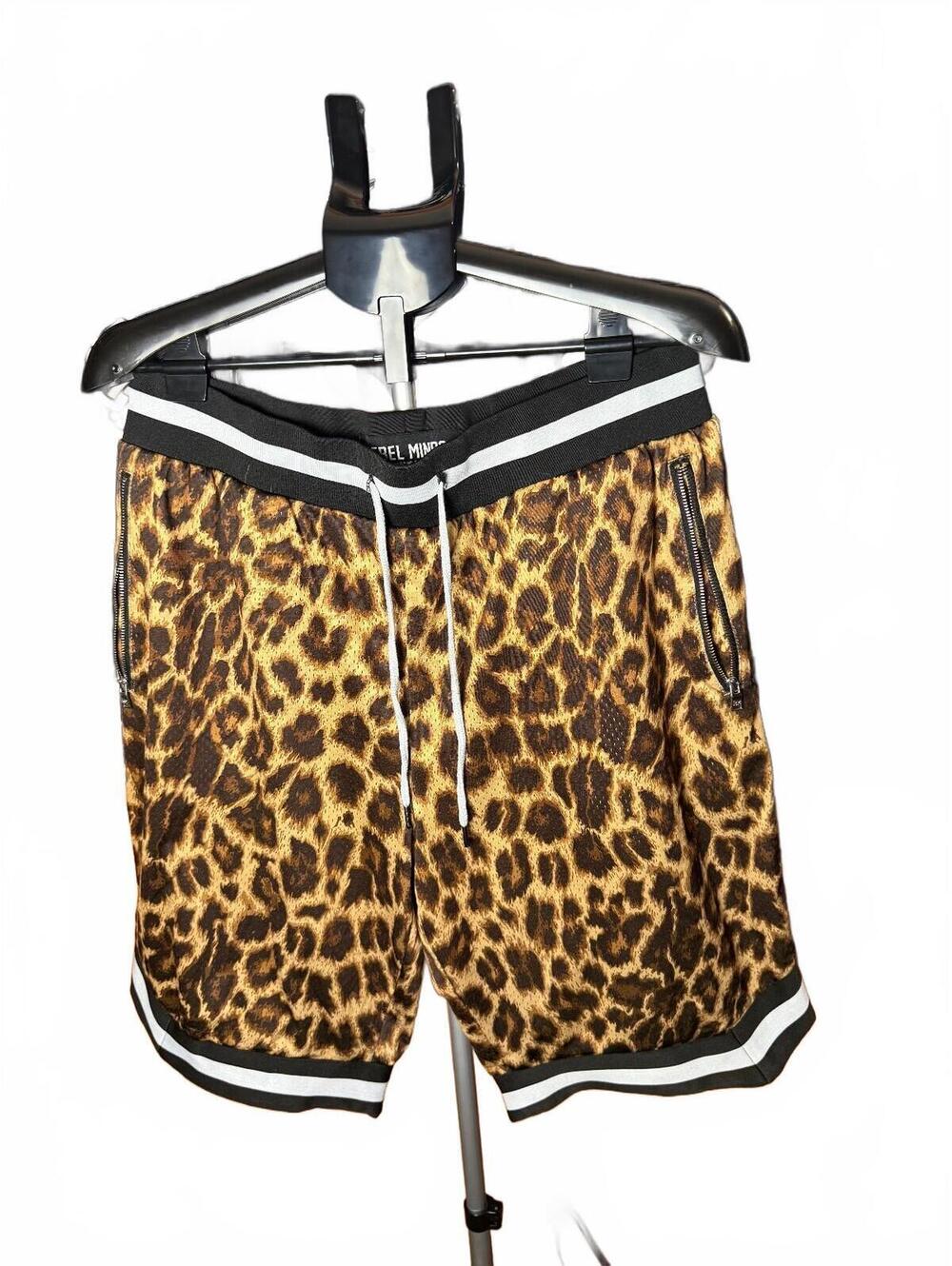 Rebel Minds Leopard Print Athletic basketball shorts sz XL